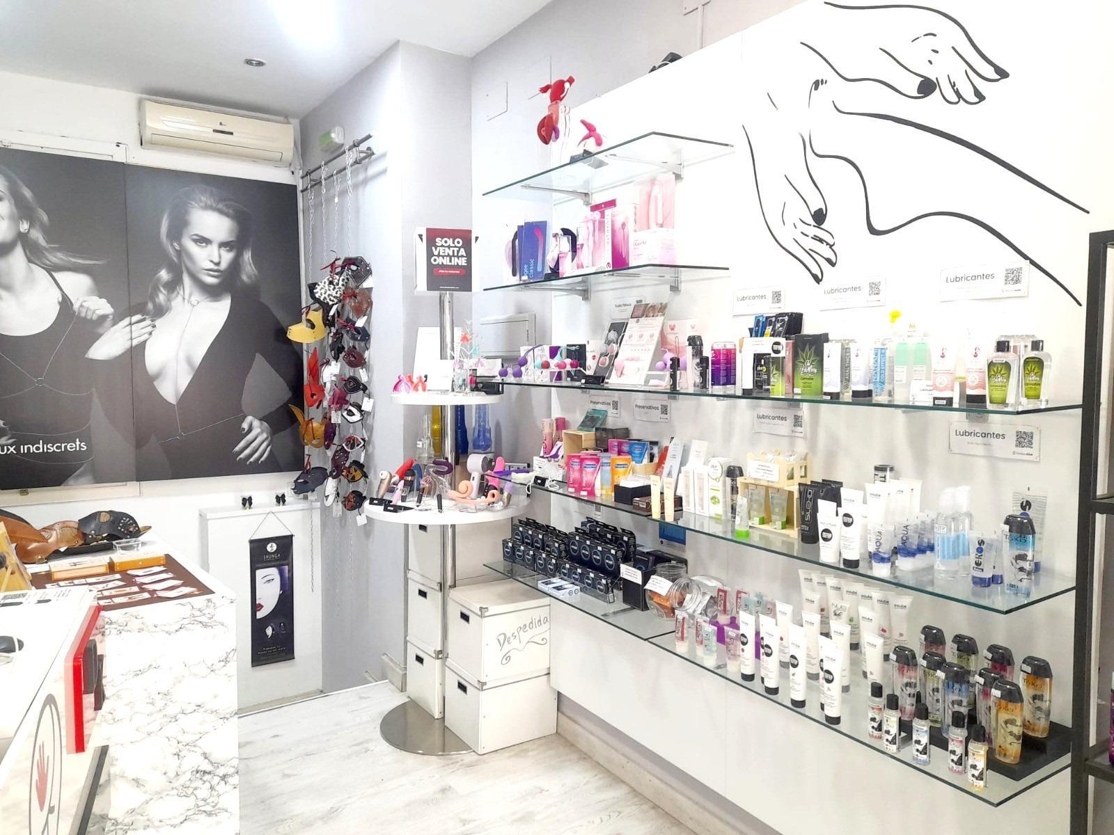 Retail in Madrid, Madrid to rent Building Photo- Image 1 of 4