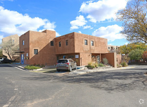 826 Camino Del Monte Rey, Santa Fe, NM for sale Primary Photo- Image 1 of 1