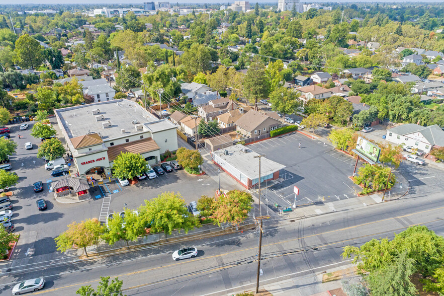 4900-4922 Folsom Blvd, Sacramento, CA for rent - Building Photo - Image 2 of 11