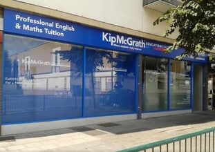 Pier Rd, Erith to rent Building Photo- Image 1 of 1