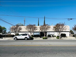 2501 H St, Bakersfield, CA for rent Building Photo- Image 1 of 14