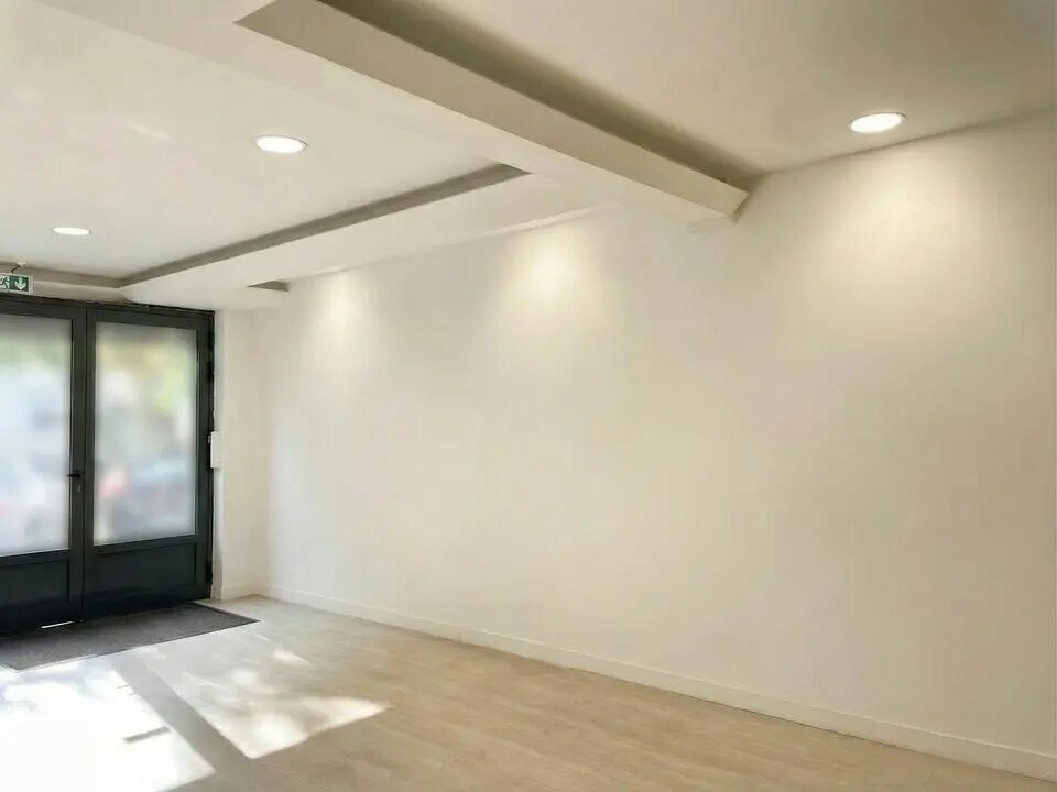 Retail in Beaulieu-sur-Mer for sale Interior Photo- Image 1 of 5