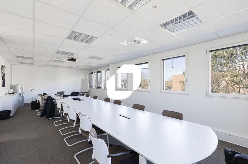 9 Rue Maryse Bastié, Bron to rent Interior Photo- Image 1 of 7