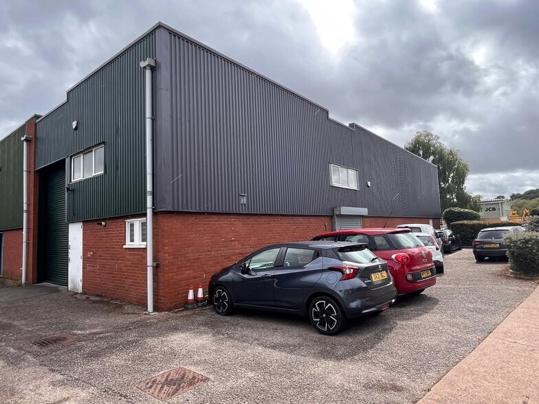 Hennock Rd E, Exeter to rent - Building Photo - Image 2 of 2