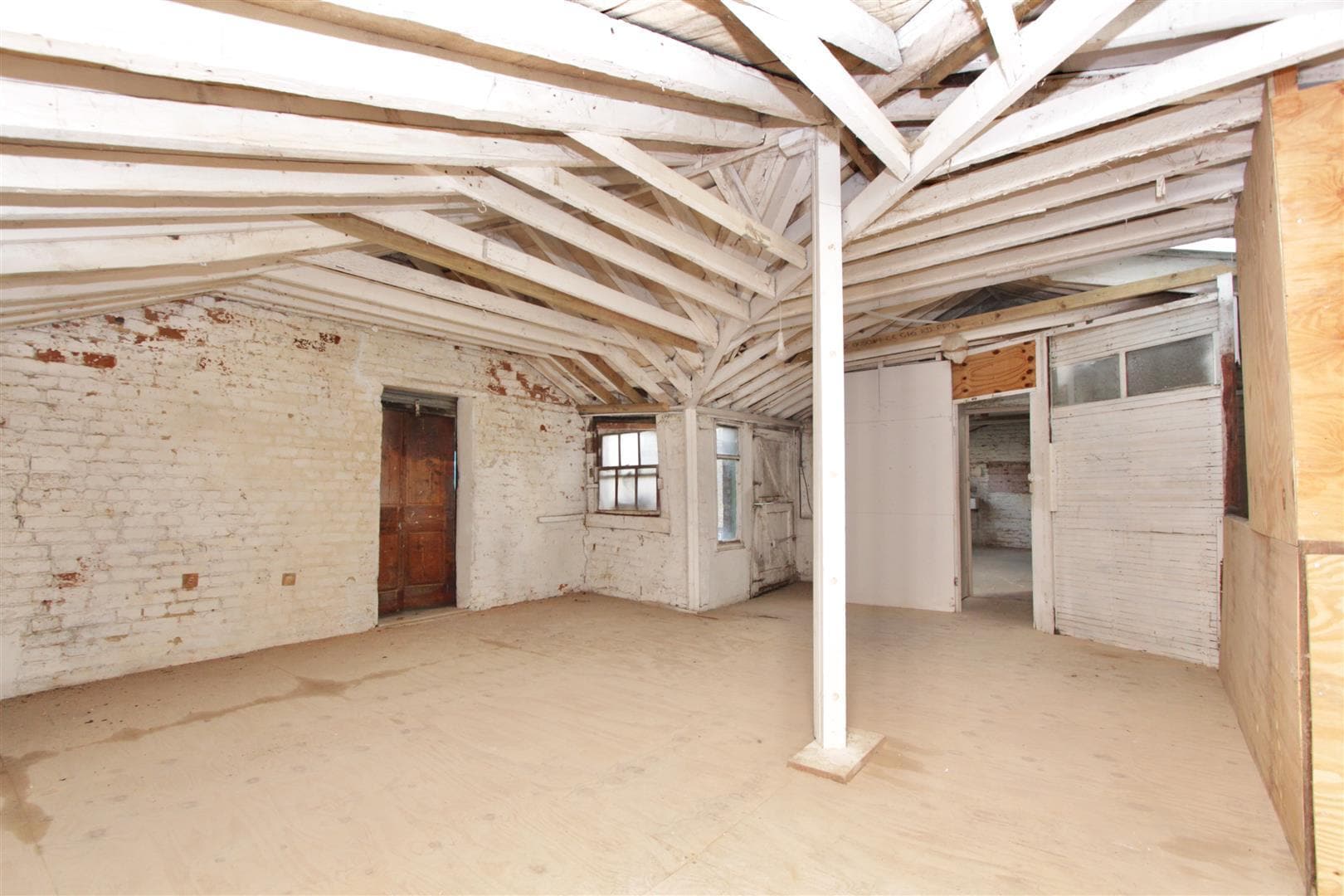 1-3 Bouverie Rd, Harrow to rent Interior Photo- Image 1 of 5