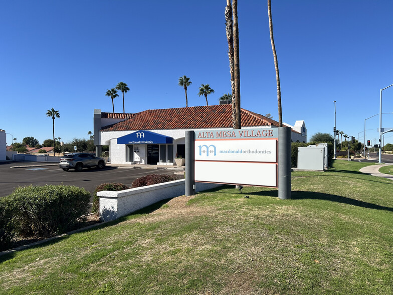 5761 E Brown Rd, Mesa, AZ for rent - Building Photo - Image 3 of 7