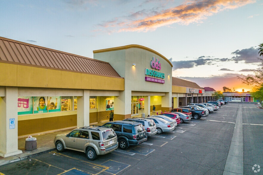 Thomas Rd, Phoenix, AZ to rent - Building Photo - Image 2 of 32