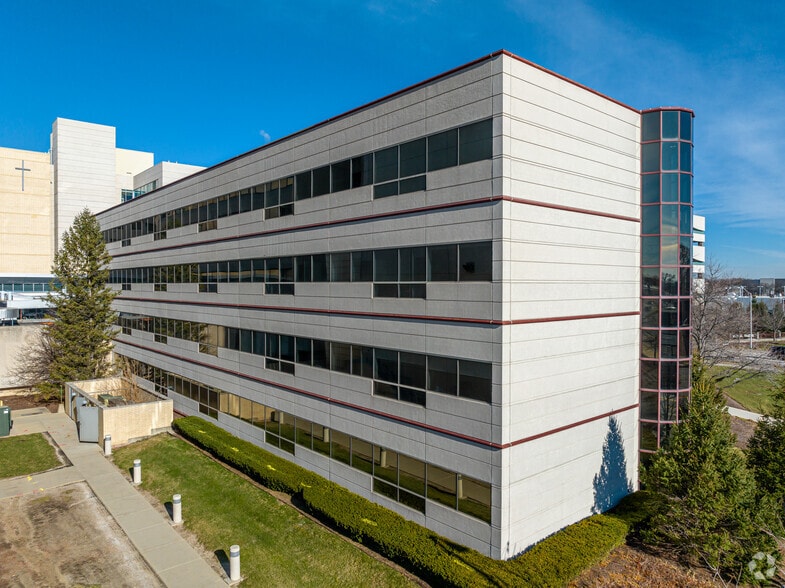 4400 W 95th St, Oak Lawn, IL to rent - Building Photo - Image 3 of 8