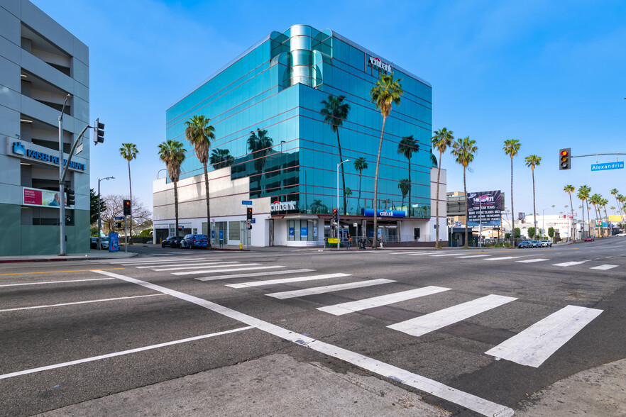 5000 W Sunset Blvd, Los Angeles, CA for rent - Building Photo - Image 2 of 58