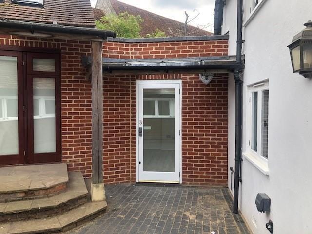 High St, Ripley to rent - Building Photo - Image 2 of 5