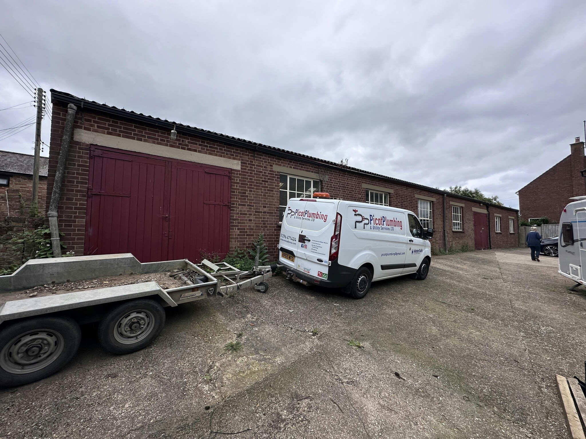 Frederick Street, Waddesdon for sale Primary Photo- Image 1 of 2