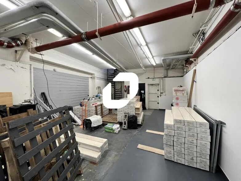 Office in Paris for sale - Interior Photo - Image 3 of 6