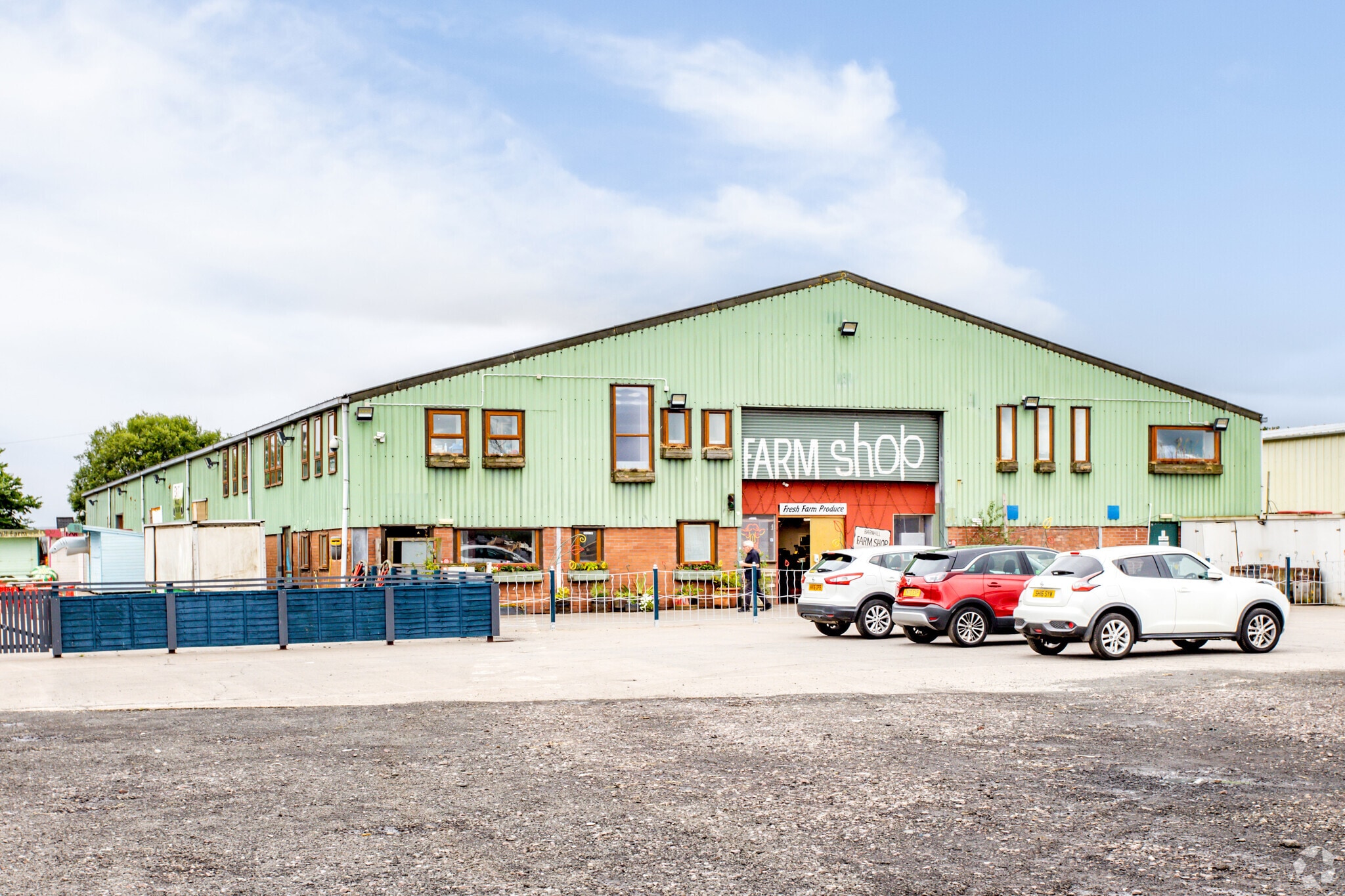 Houston Rd, Inchinnan to rent Primary Photo- Image 1 of 8