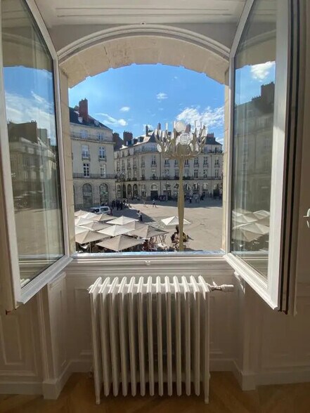 Office in Nantes to rent - Interior Photo - Image 1 of 12
