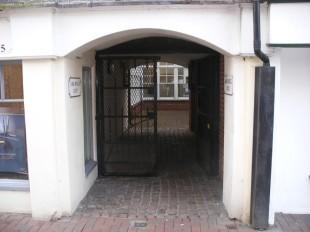 7-9 Sun St, Waltham Abbey for rent - Building Photo - Image 2 of 5