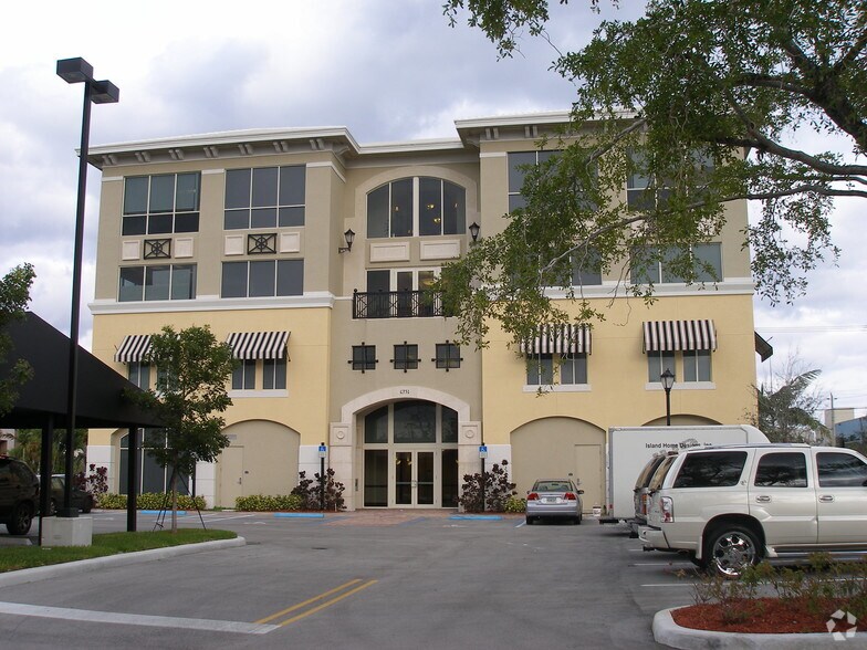 6751 N Federal Hwy, Boca Raton 33487 The Berkeley Condominium