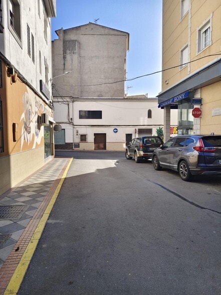 Retail in Atarfe, Granada to rent - Building Photo - Image 2 of 10
