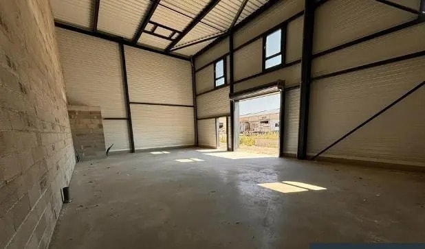 Light Industrial in Vedène for sale - Interior Photo - Image 3 of 3
