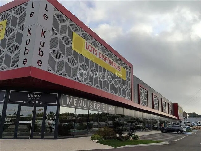 Vente Entrepôt 406 m² à 676 m²