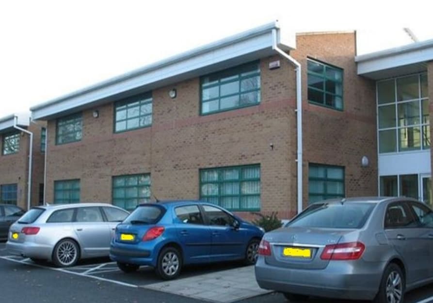Euxton Ln, Chorley to rent Building Photo- Image 1 of 2