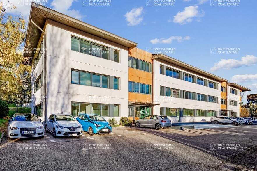 Office in Marseille to rent - Building Photo - Image 1 of 14