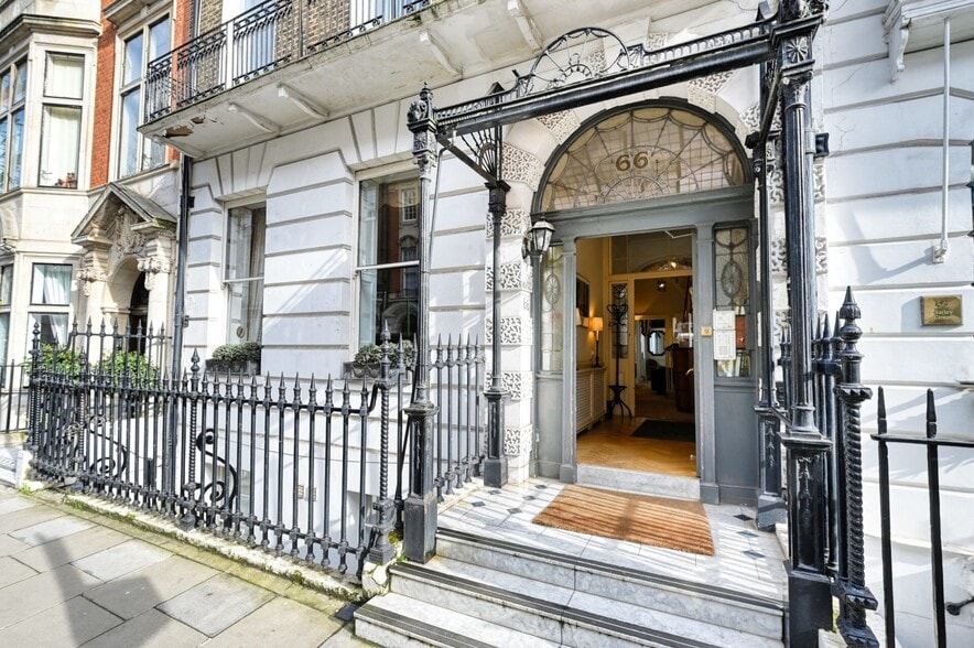 66 Harley St, London to rent - Building Photo - Image 1 of 2
