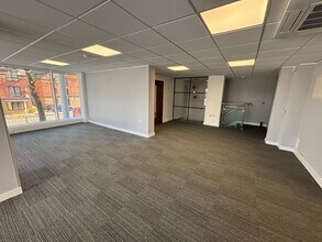Maritime Walk, Southampton to rent Interior Photo- Image 2 of 3