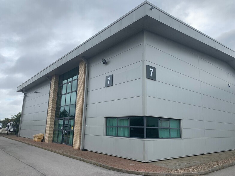 Peryton Way, Grimsby for sale - Primary Photo - Image 1 of 1