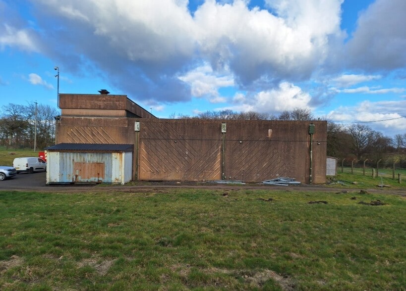 Dunkeswell Airfield, Dunkeswell to rent - Primary Photo - Image 1 of 4