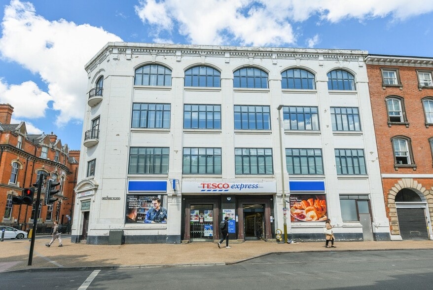 32 Pocklingtons Walk, Leicester to rent - Primary Photo - Image 2 of 6