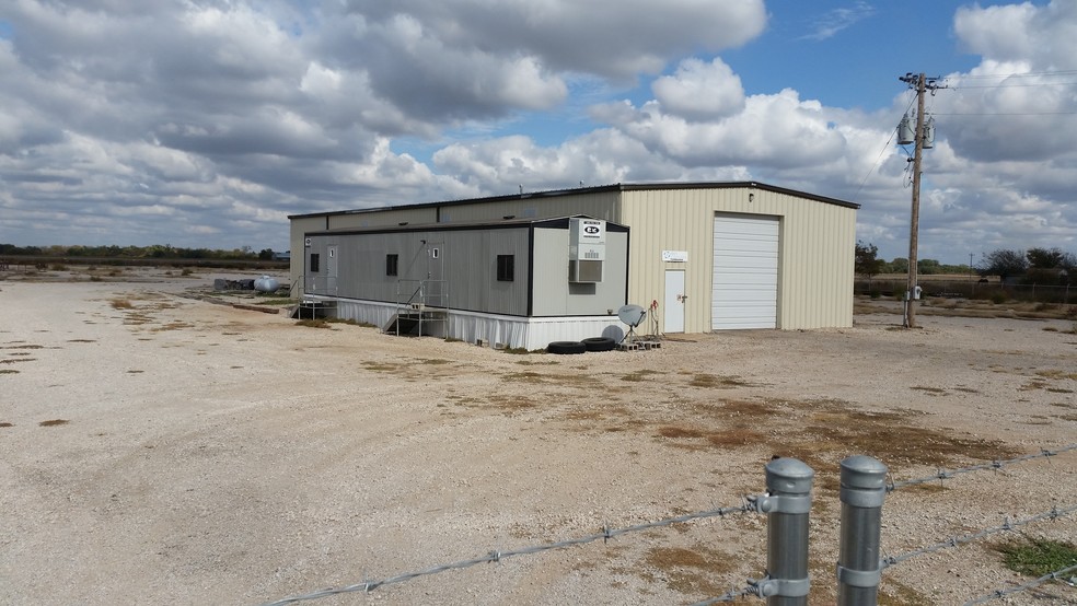 16250 W Fountain Rd, Tonkawa, OK for sale - Building Photo - Image 1 of 1