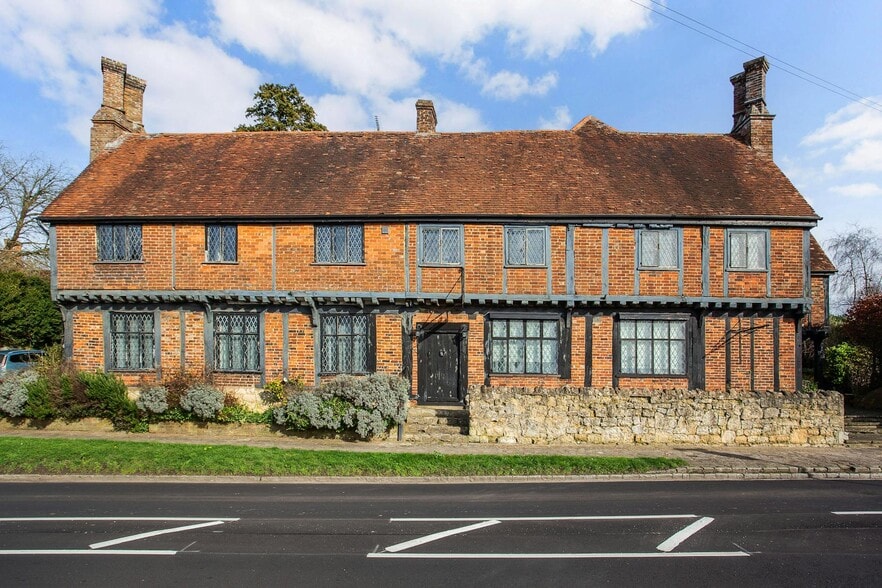 70-72 High St, Aylesbury for sale - Primary Photo - Image 1 of 1