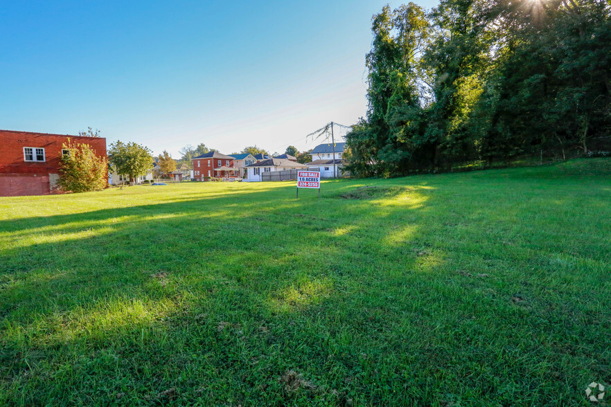 704 29th St, Ashland, KY for sale - Primary Photo - Image 1 of 1