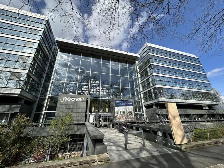 345 Avenue Georges Clemenceau, Nanterre to rent - Building Photo - Image 1 of 22