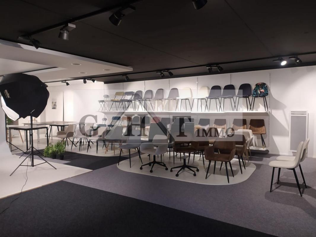 Office in Croissy-Beaubourg to rent Interior Photo- Image 1 of 7