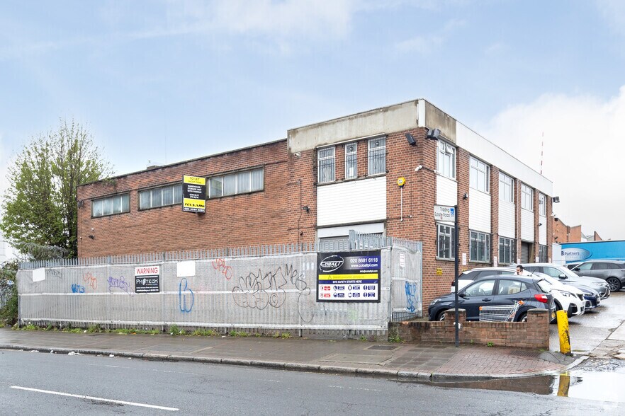 26 Park Royal Rd, London for sale - Primary Photo - Image 1 of 1