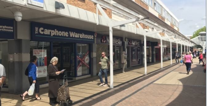 North Walk, Yate to rent Building Photo- Image 1 of 1