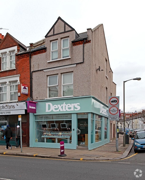 201 Garratt Ln, London for sale - Primary Photo - Image 1 of 1