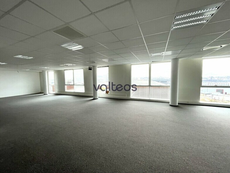 8 Rue De Vidailhan, Balma to rent - Interior Photo - Image 2 of 26