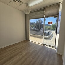 12265 Ventura Blvd, Studio City, CA for rent Interior Photo- Image 1 of 7