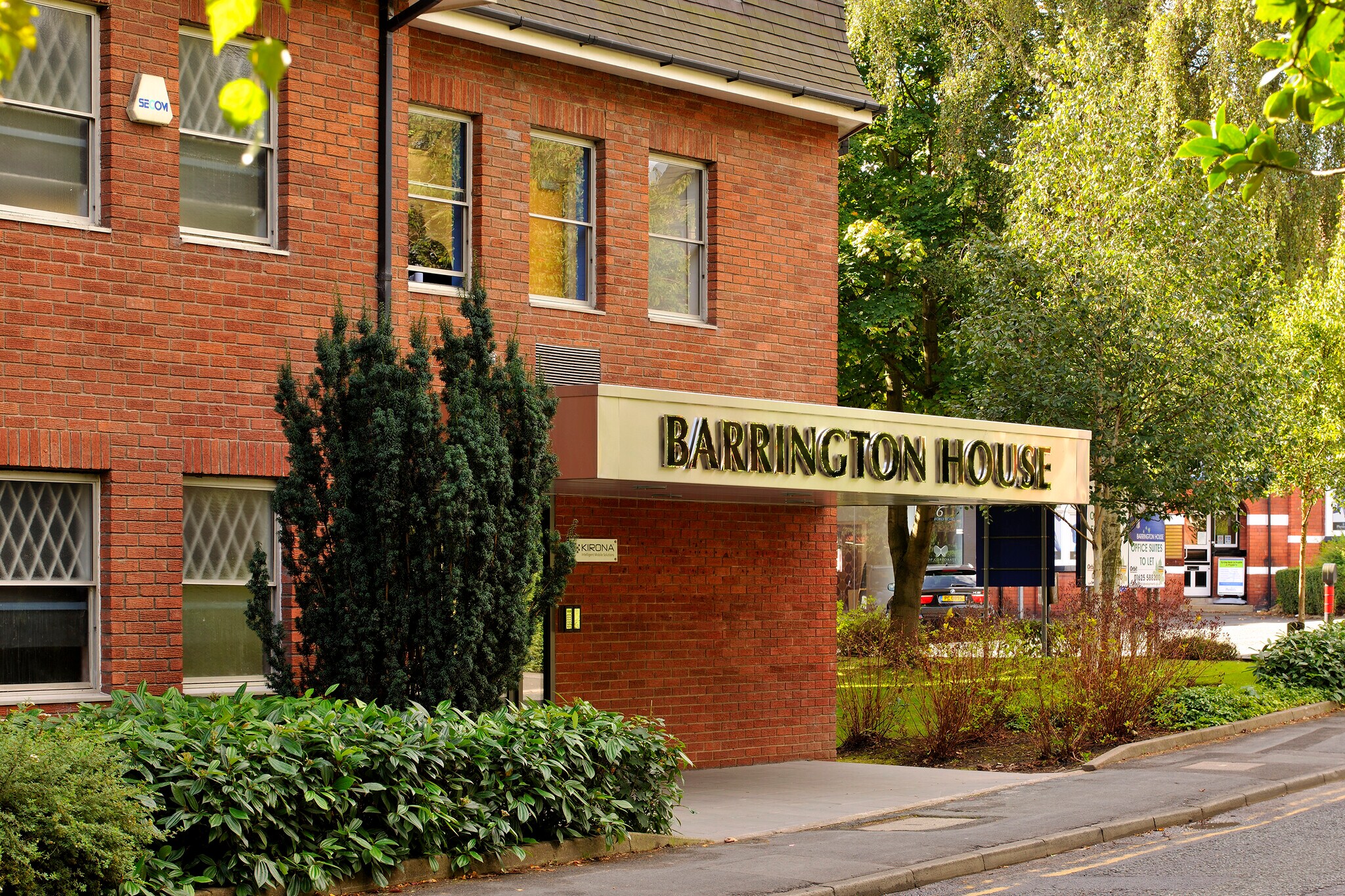 Heyes Ln, Alderley Edge to rent Building Photo- Image 1 of 8