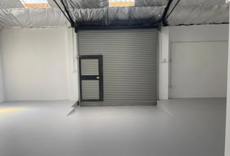 Kings Head Road Gendros Swansea City And County, Swansea to rent Building Photo- Image 2 of 2