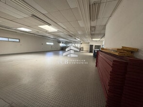 Light Industrial in Cordemais for sale Interior Photo- Image 1 of 3