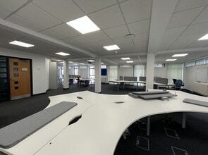 Brynmill Terrace, Sketty to rent Interior Photo- Image 2 of 6