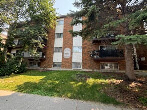 727 3rd Ave NW, Calgary, AB for sale Building Photo- Image 1 of 24