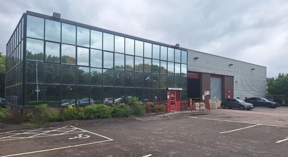 Southside, Stockport to rent - Building Photo - Image 1 of 8