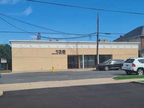 138 S 1st St, Lindenhurst, NY for rent Building Photo- Image 1 of 16