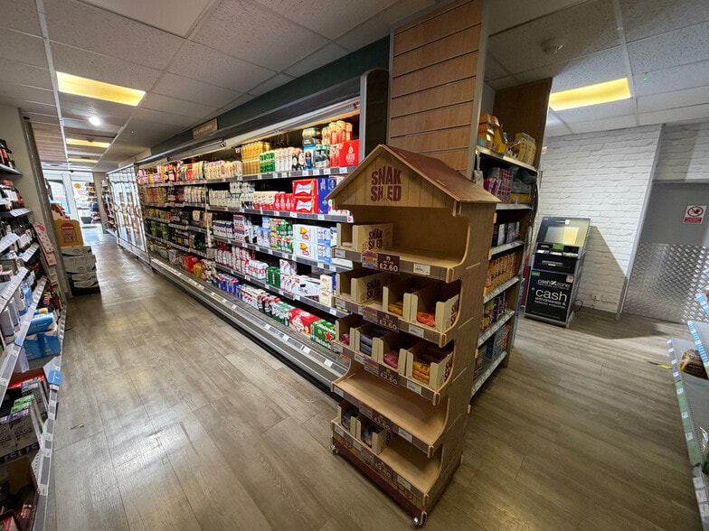 61-63 Commercial St, Malton for sale - Interior Photo - Image 3 of 12