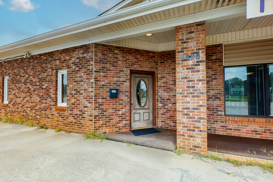 2530 W Roosevelt Blvd, Monroe, NC for sale - Building Photo - Image 1 of 1