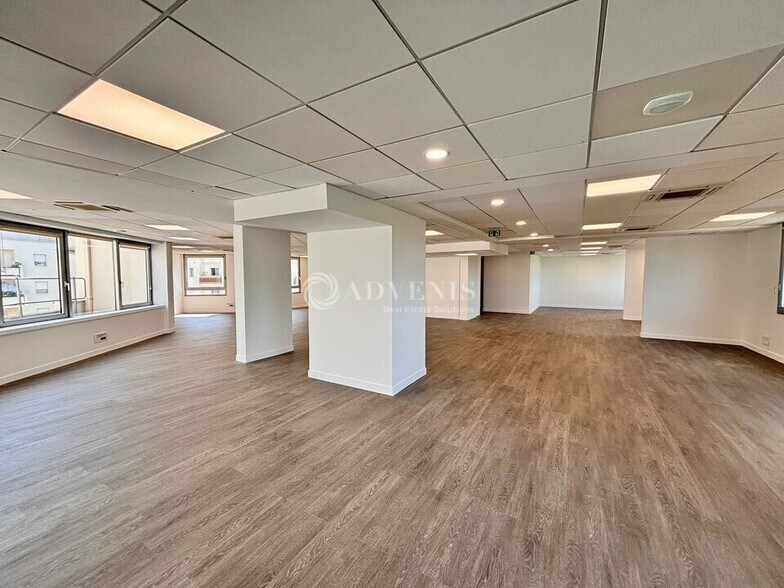 Office in Joinville-le-Pont to rent - Interior Photo - Image 2 of 6